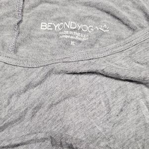 Beyond Yoga Gray Long Sleeve Tee